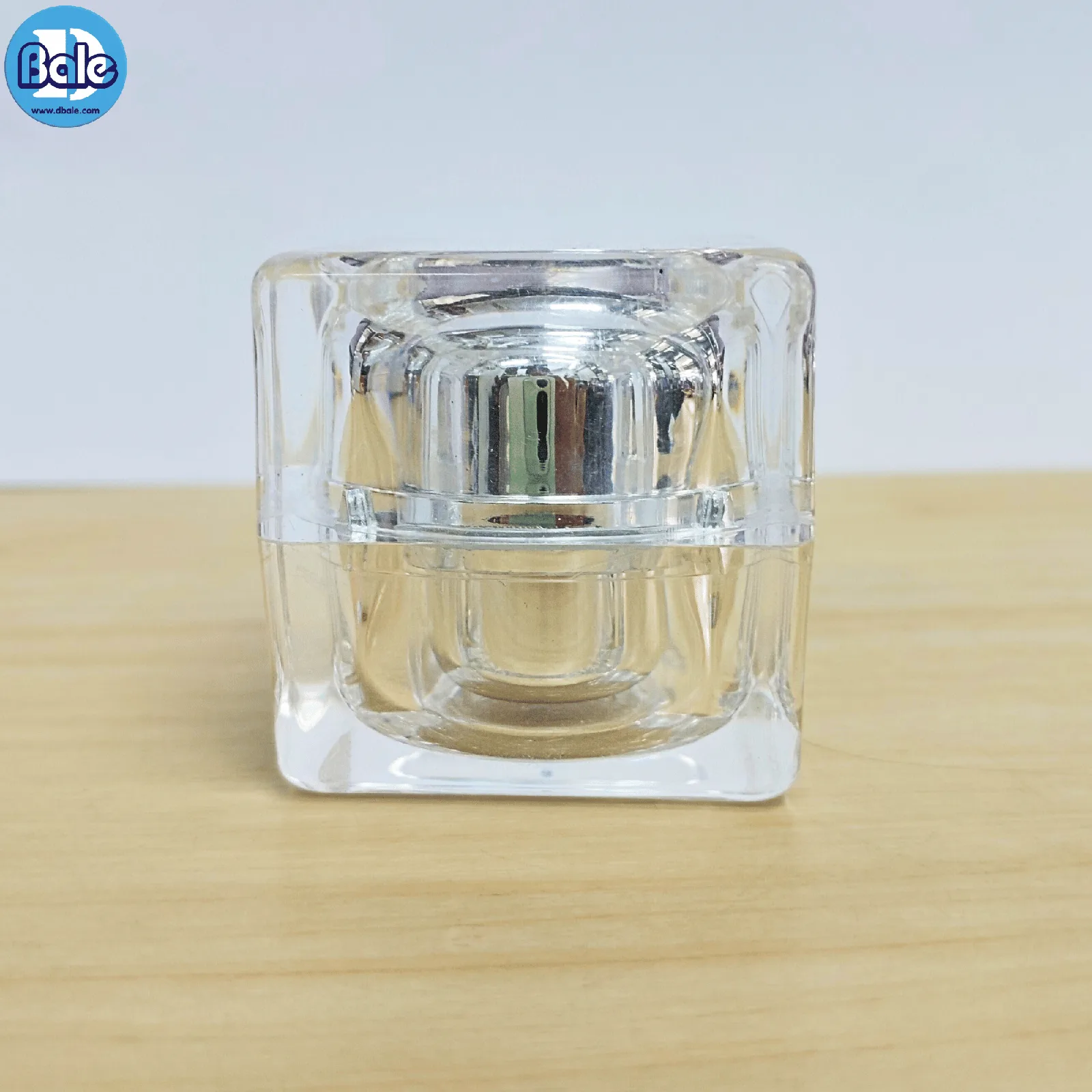 k0052 10g. กระปุกเหลี่ยมใสอะคริลิค 10g.