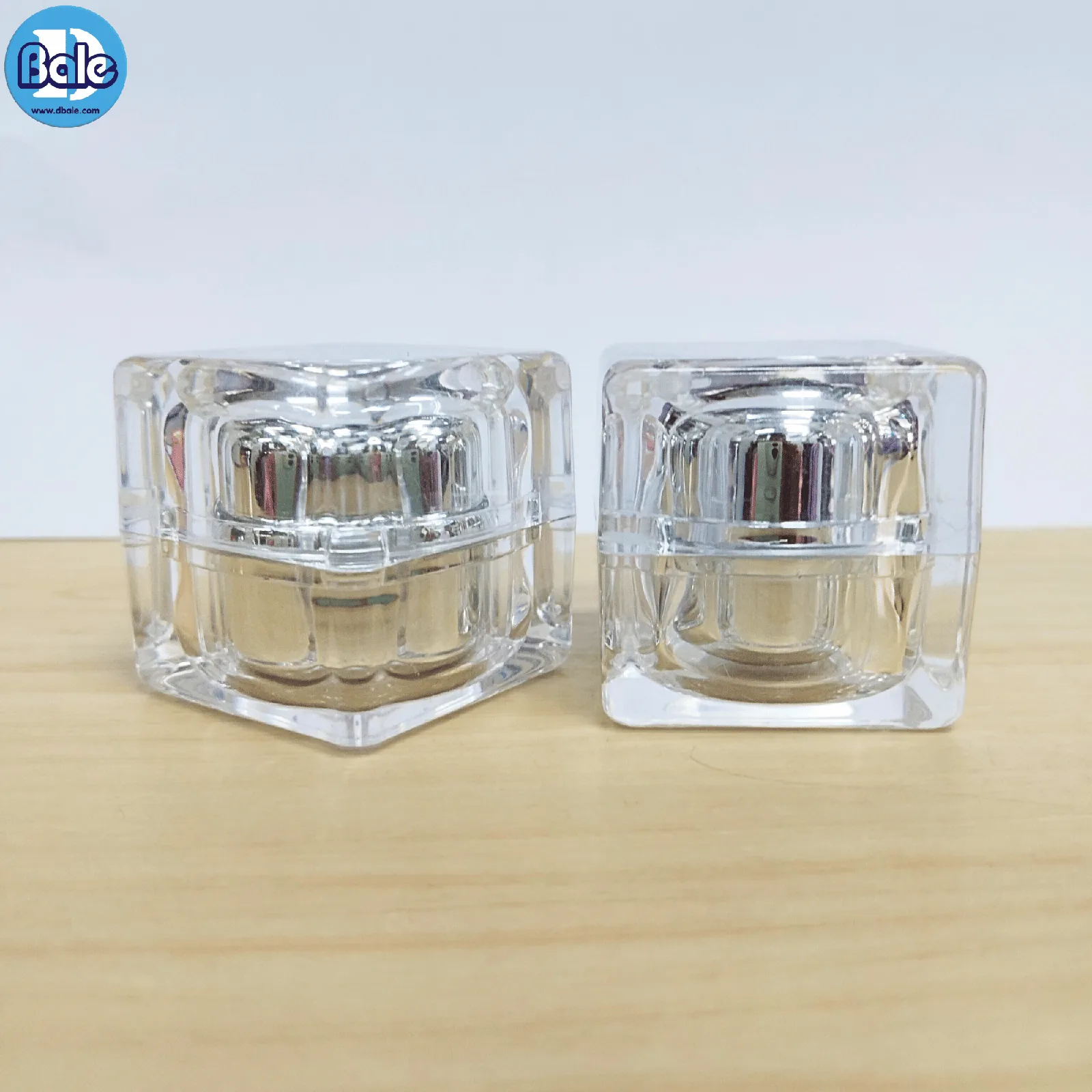 k0052 10g. กระปุกเหลี่ยมใสอะคริลิค 10g.