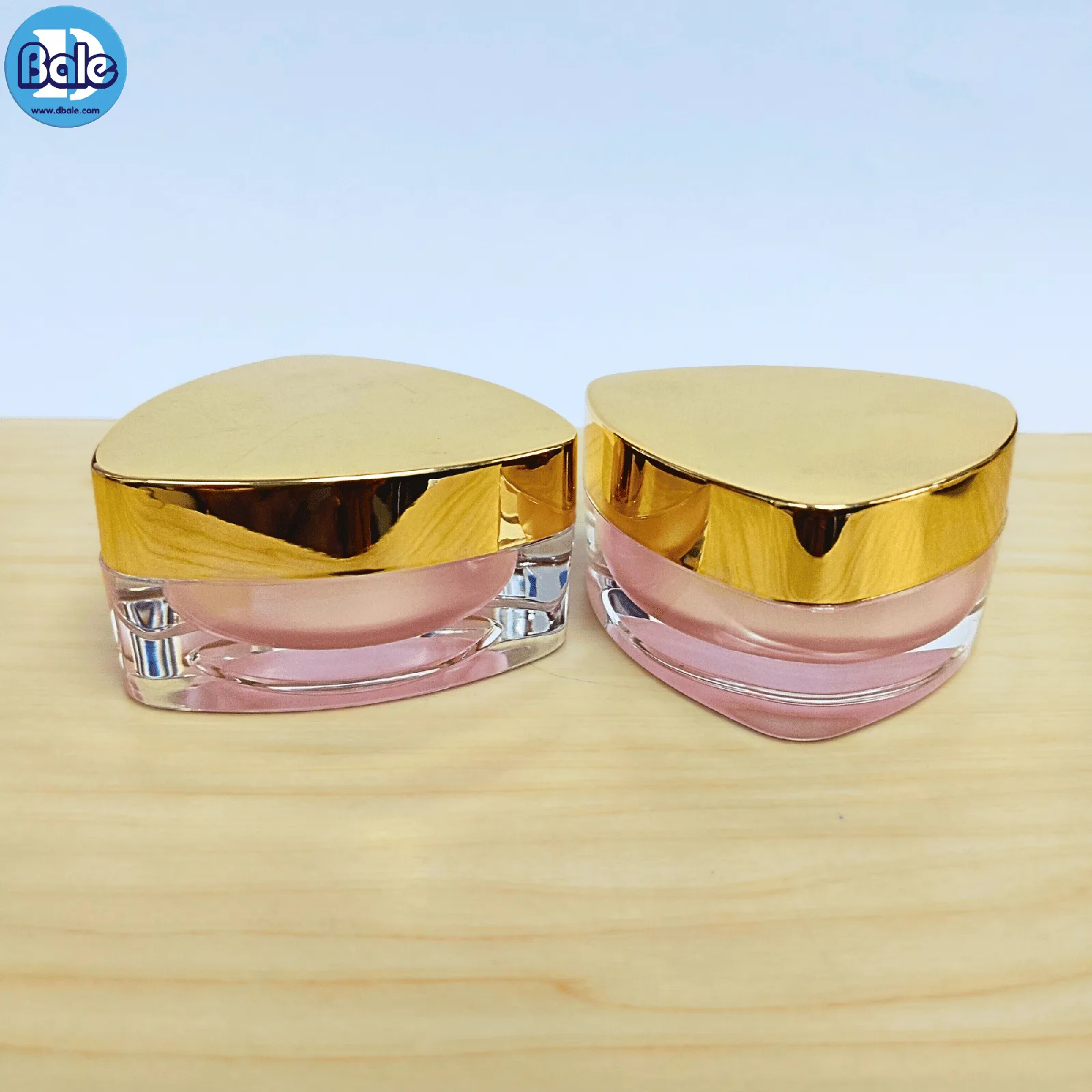 k0057 15g. กระปุกสามเหลี่ยม 15g.
