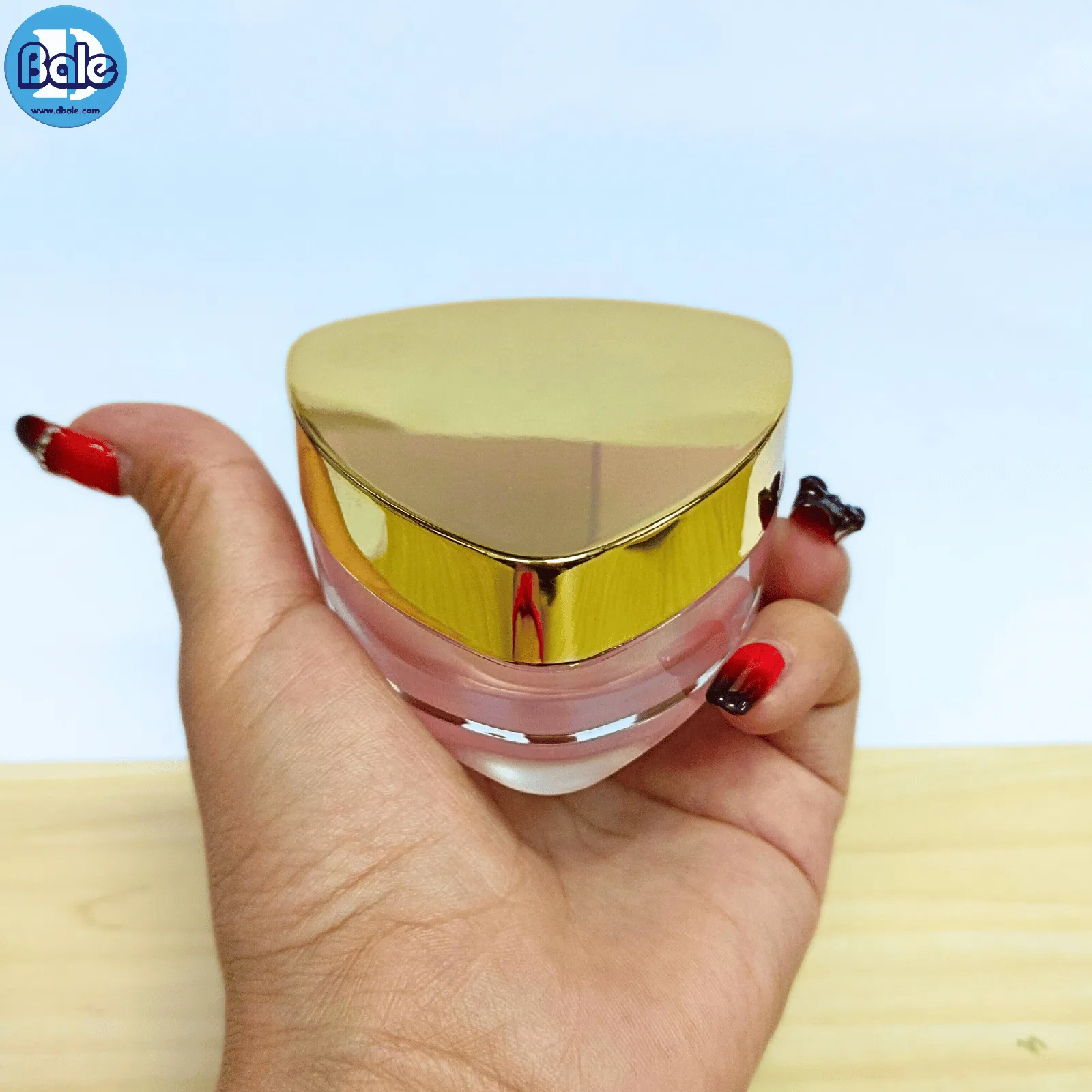 k0057 15g. กระปุกสามเหลี่ยม 15g.