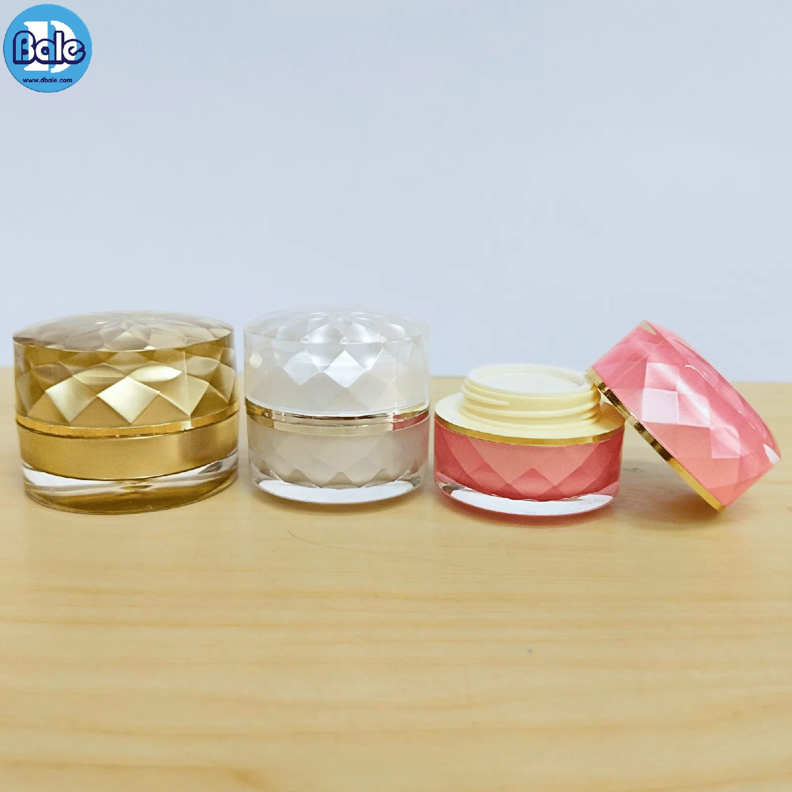 k0079 5g. กระปุกอะคริลิคกลมสีเงินลายดาวแฉก 5g.