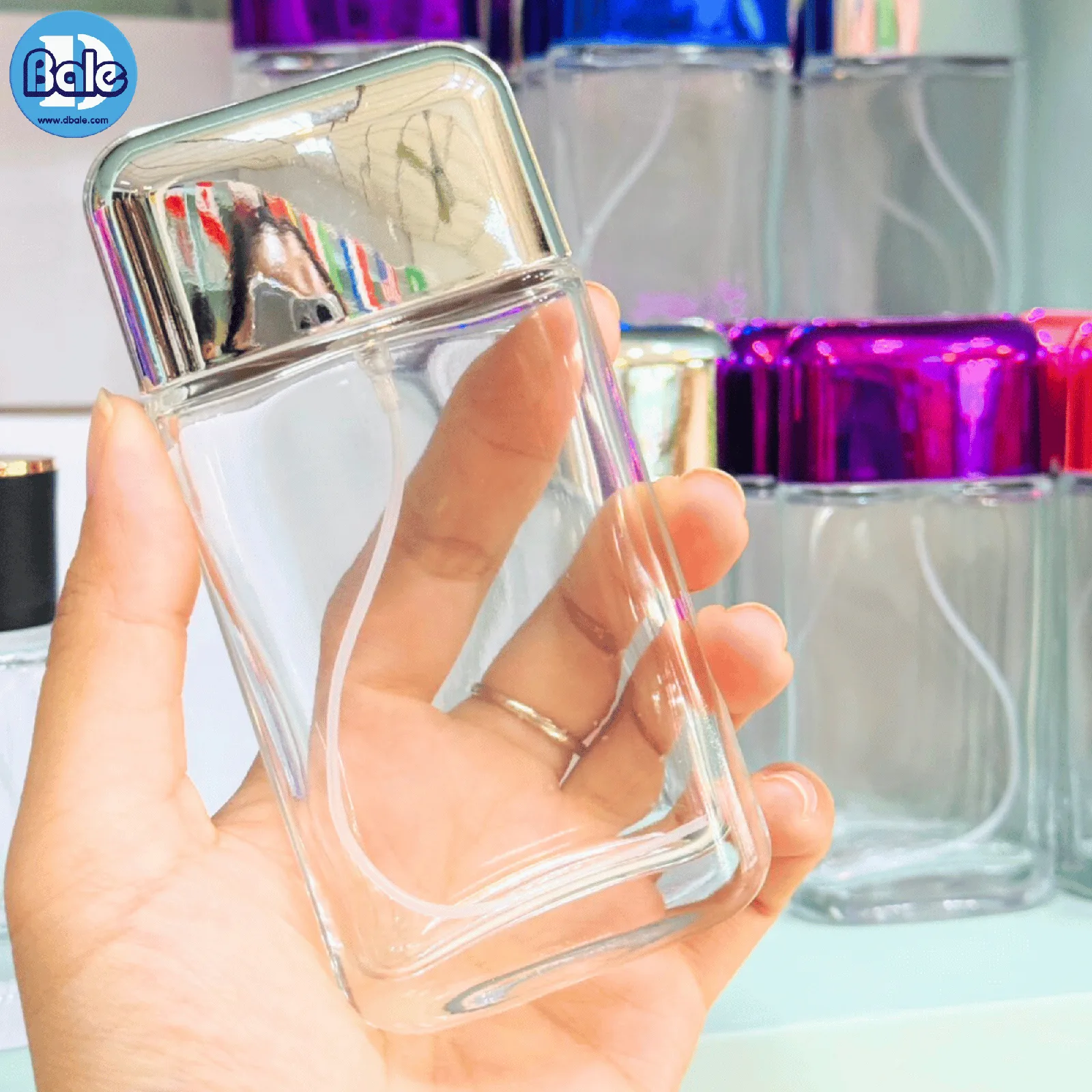 jpf195 50ml. ขวดน้ำหอมเหลี่ยมฝามนเงินเงา สีใสฝาเงินเงา