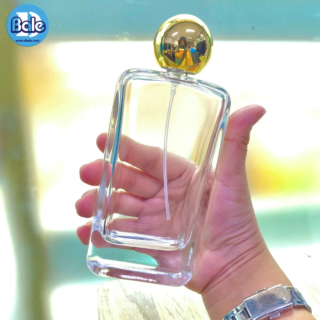 jpf224 100ml. ขวดน้ำหอม ทรงเหลี่ยม ฝาสเปรย์ทรงกลม สีทองเงา